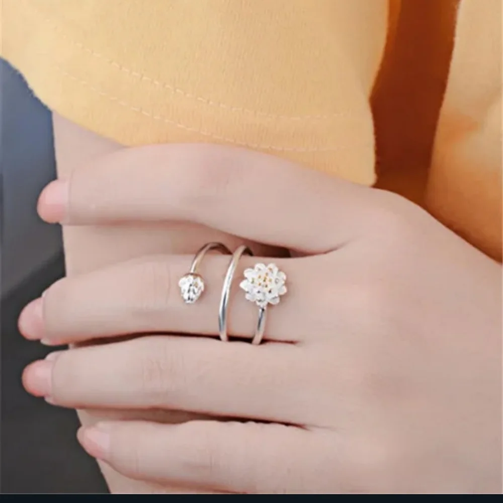NWT Cute Boho Open Adjustable Silver Lotus Flower Ring!